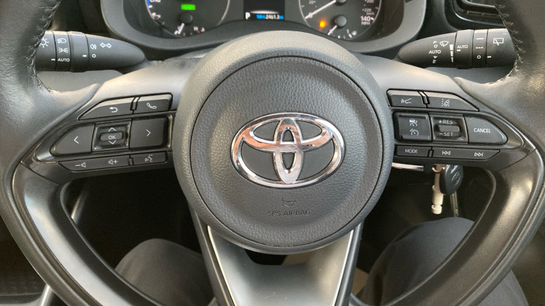 Toyota Yaris 1.5 Hybrid Icon 5dr CVT Hybrid Hatchback